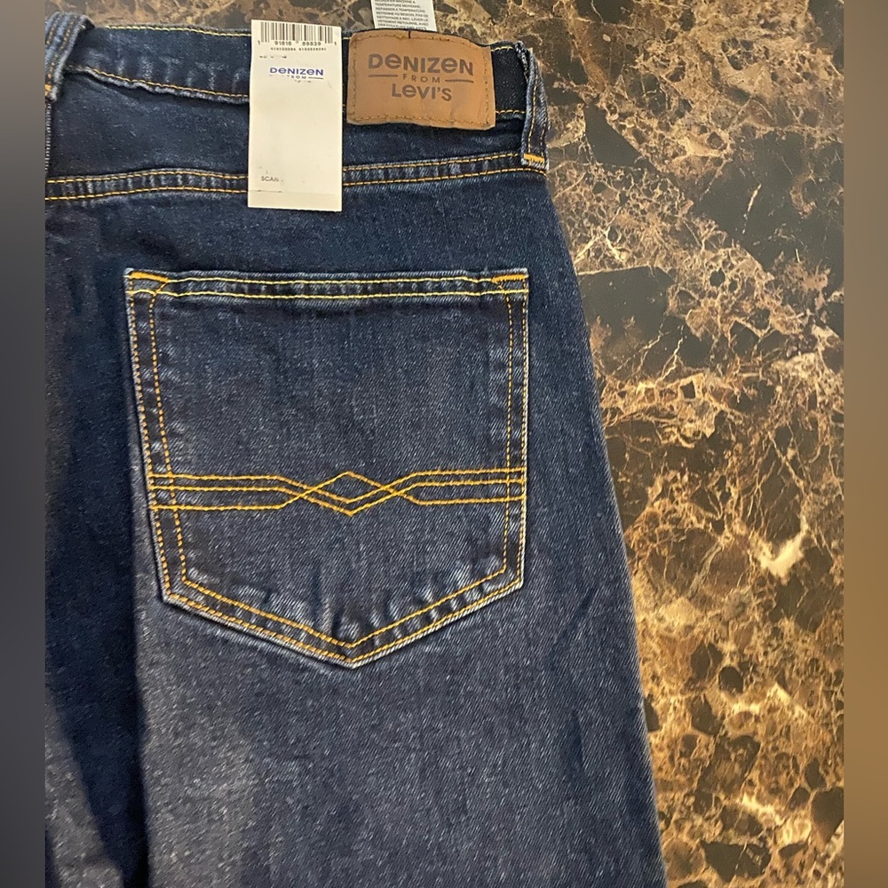 Denizen Levi’s - Picture 3 of 4